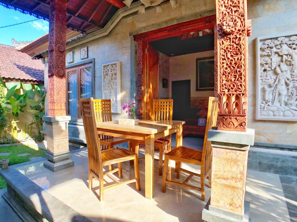 Uma Dewi Pensión Ubud Exterior foto